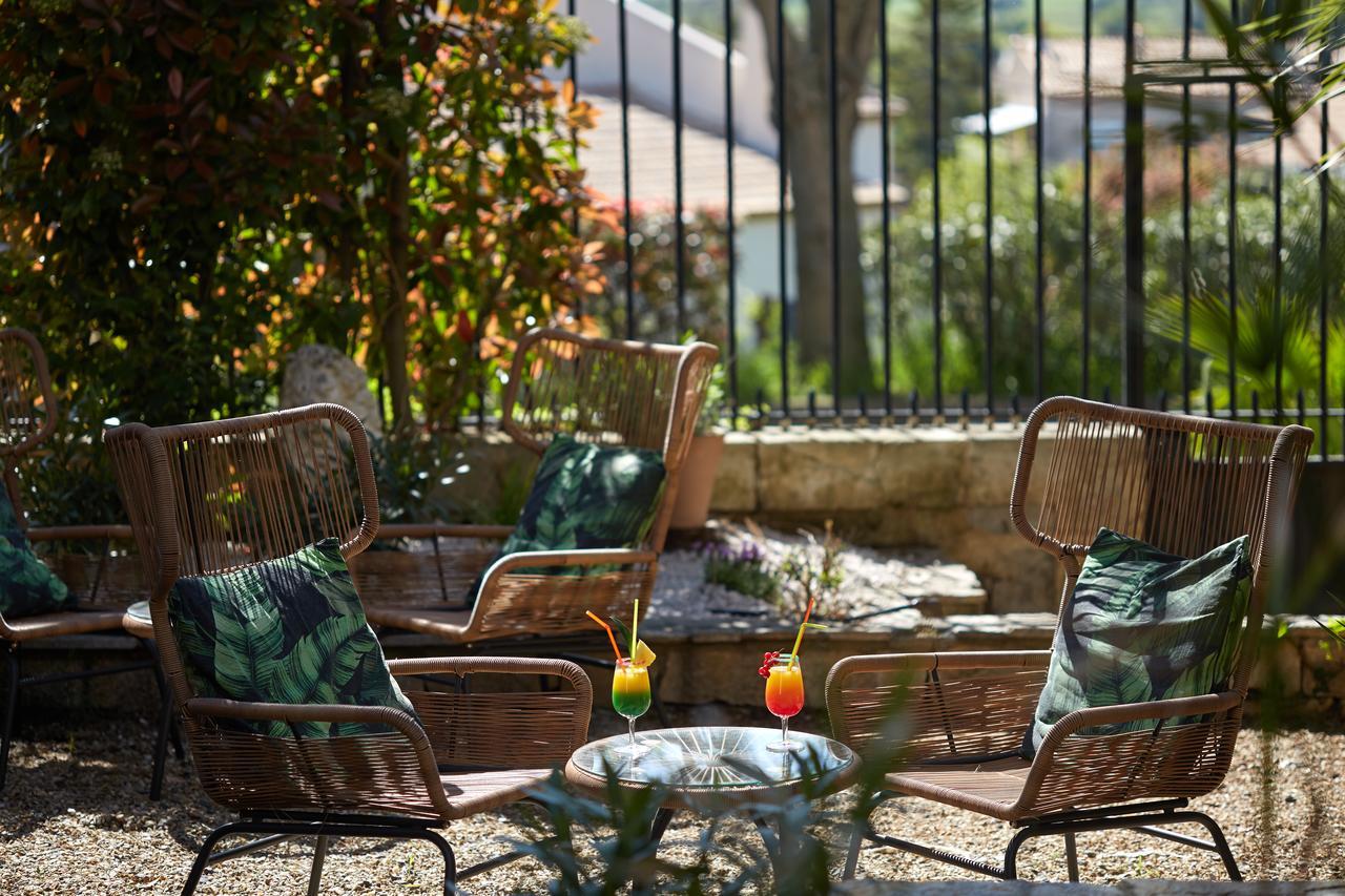 Hotel Saint-Alban Nézignan-lʼÉvêque Екстериор снимка